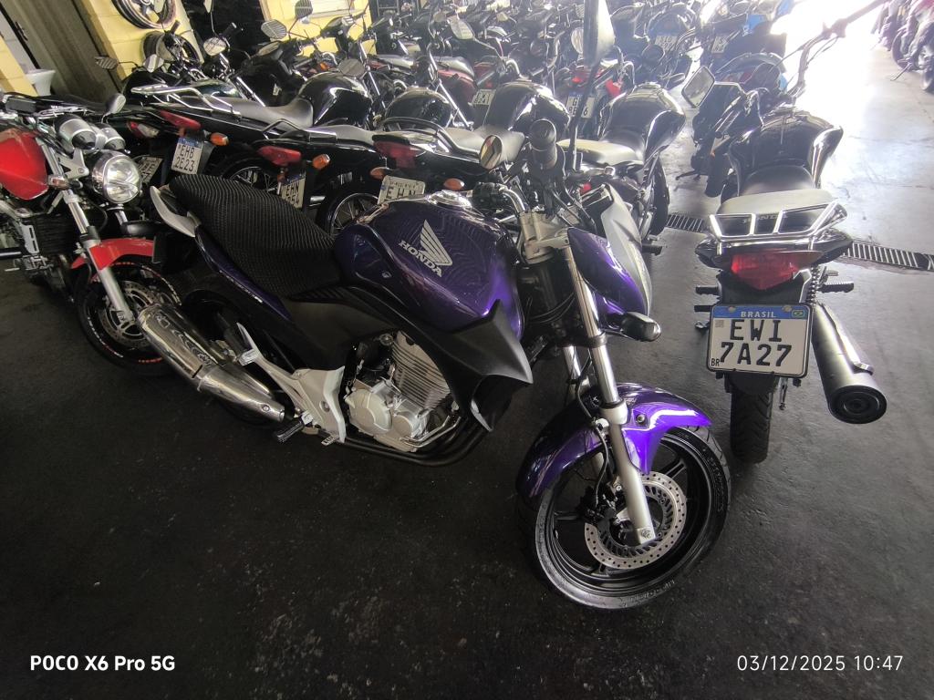 HONDA CB 300 R - Foto