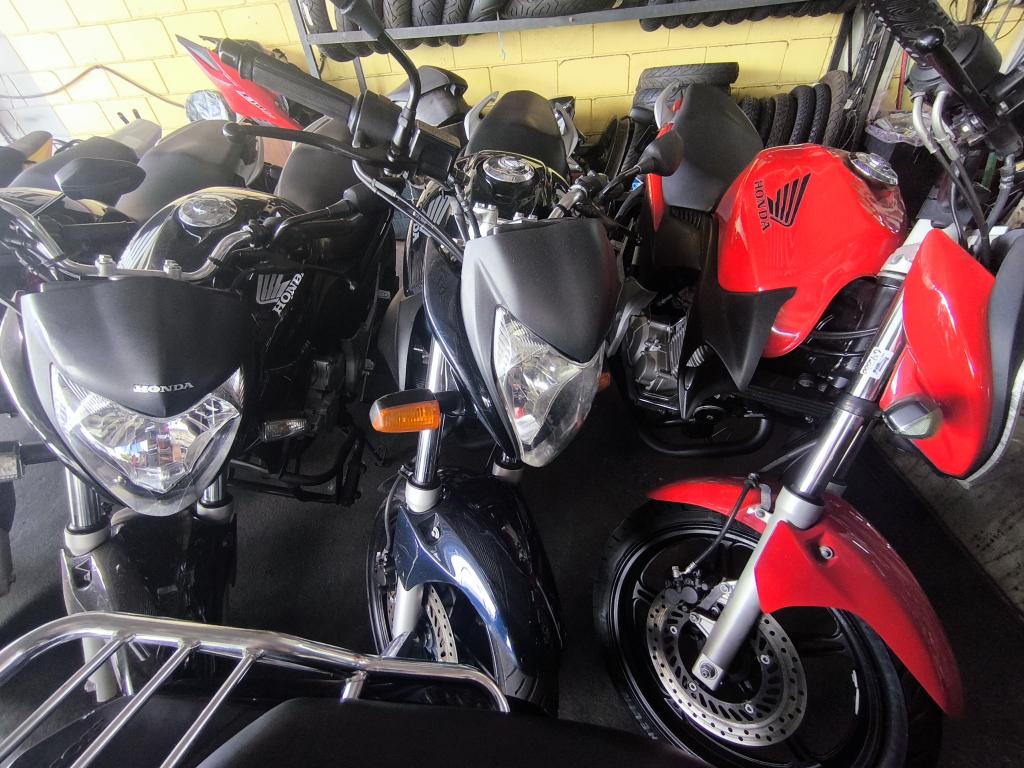 HONDA CB 300 R