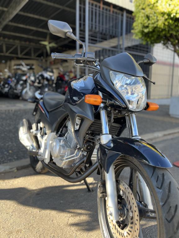 HONDA CB 300 R