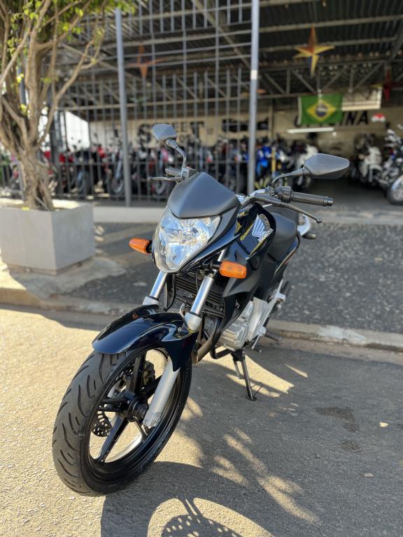 HONDA CB 300 R - Foto