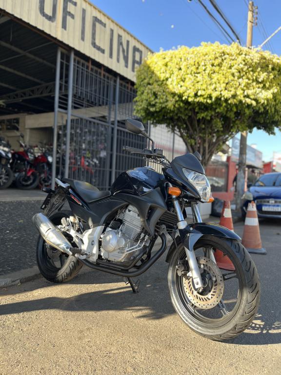 HONDA CB 300 R - Foto
