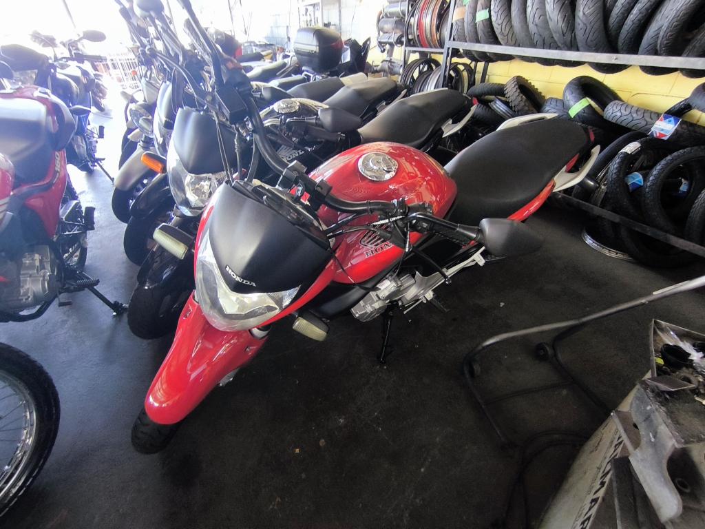HONDA CB 300 R