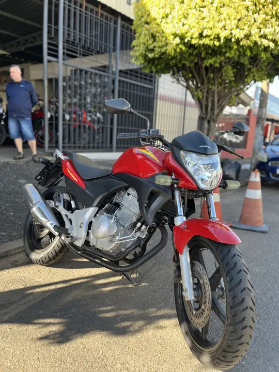 HONDA CB 300 R