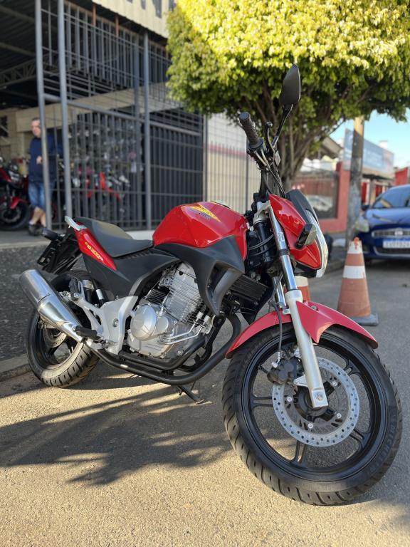 HONDA CB 300 R - Foto