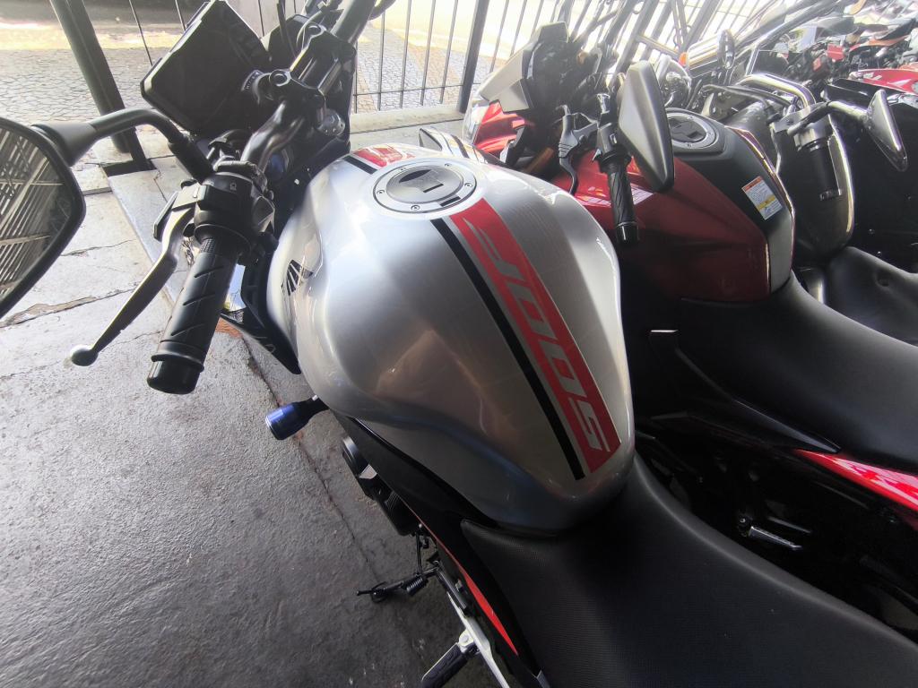 HONDA CB 500 F - Foto