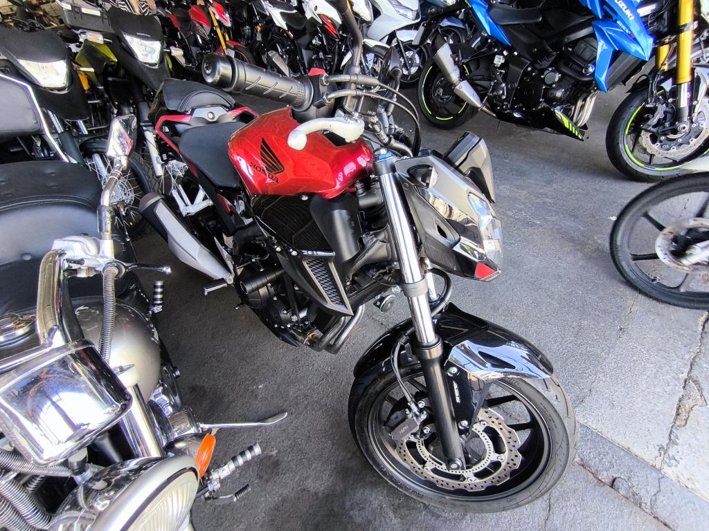 HONDA CB 500 F - Foto