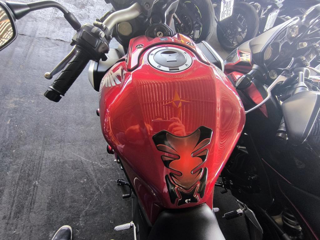 HONDA CB 650 R - Foto