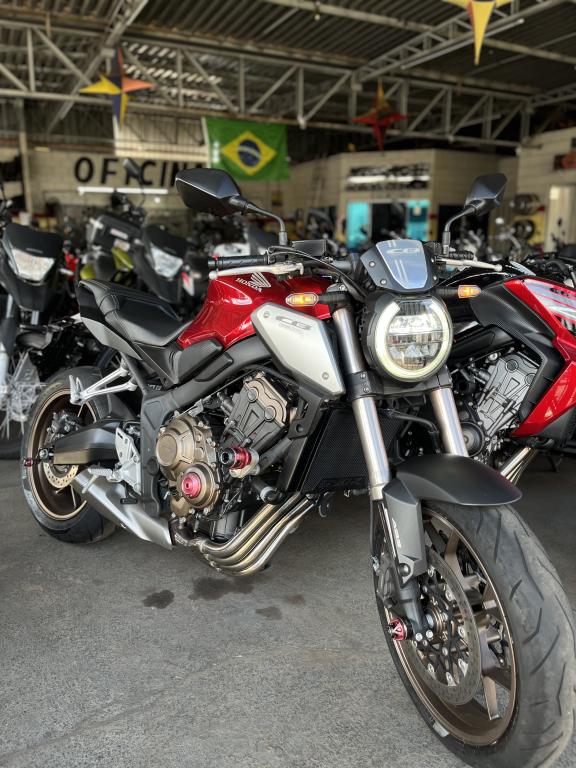 HONDA CB 650 R - Foto