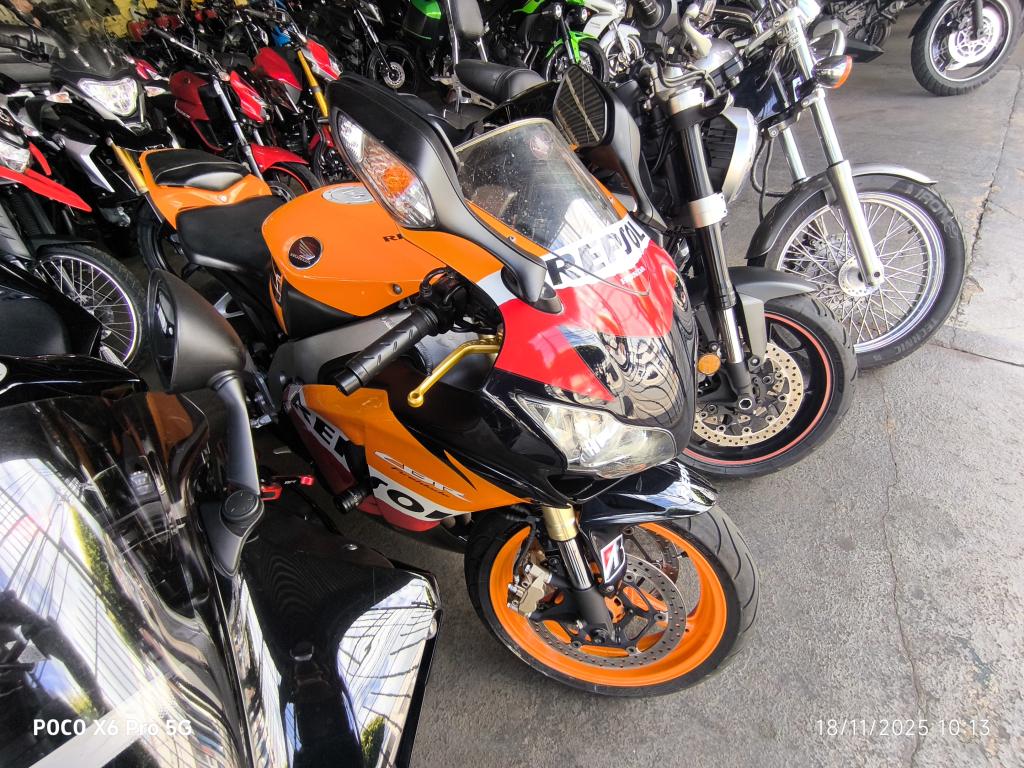 HONDA CBR 1000 RR