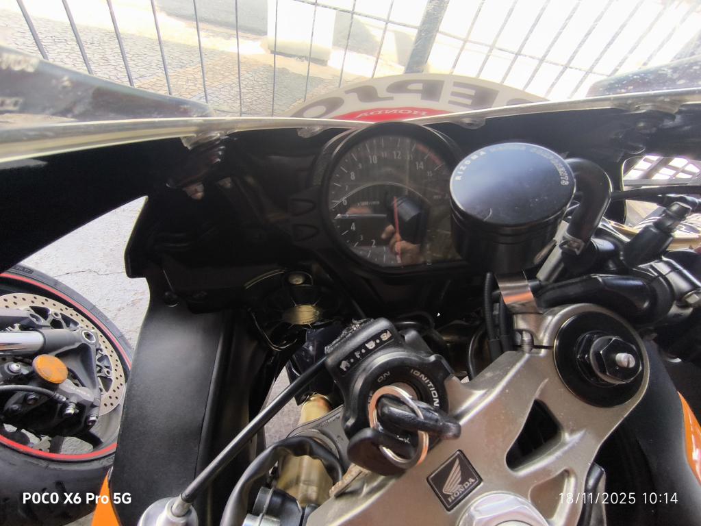 HONDA CBR 1000 RR - Foto