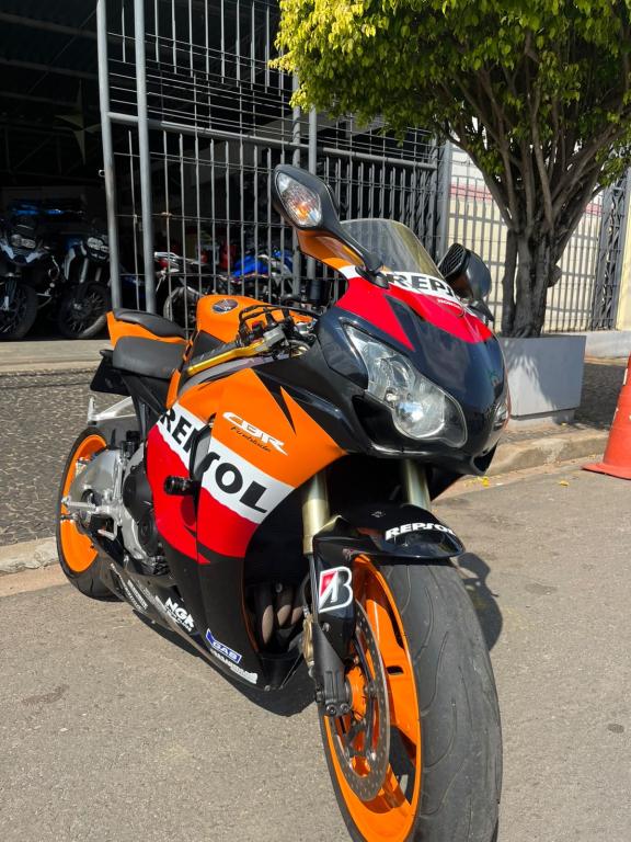HONDA CBR 1000 RR - Foto