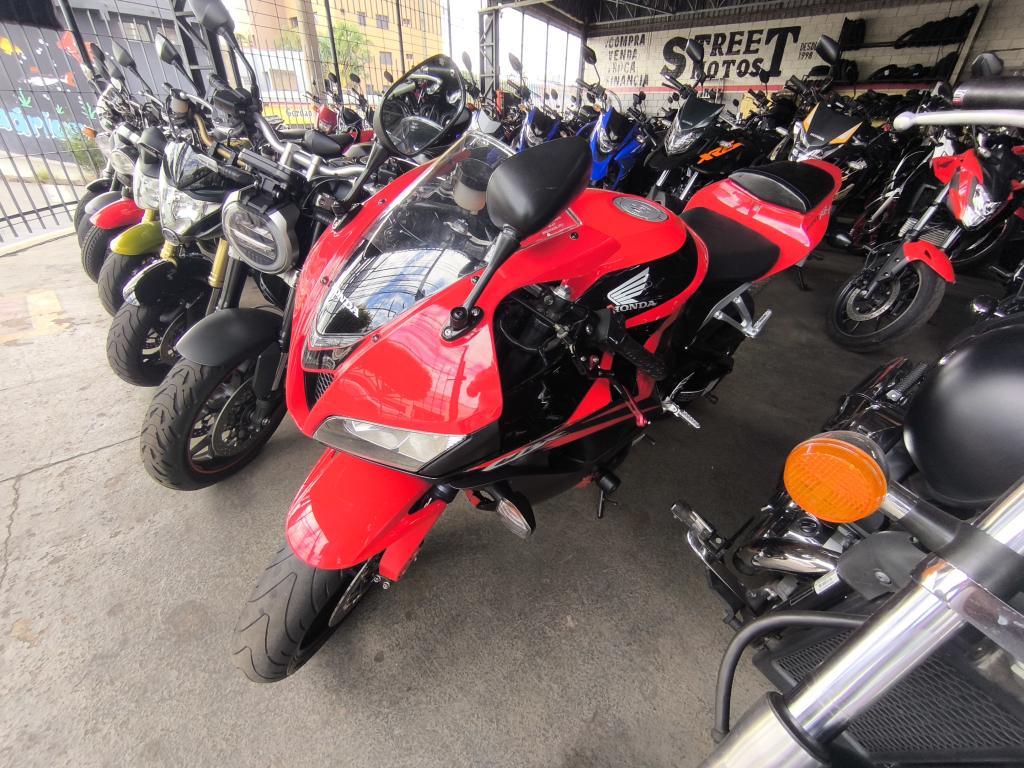 HONDA CBR 600 RR - Foto