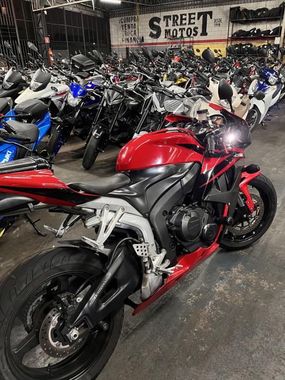 HONDA CBR 600 RR - Foto