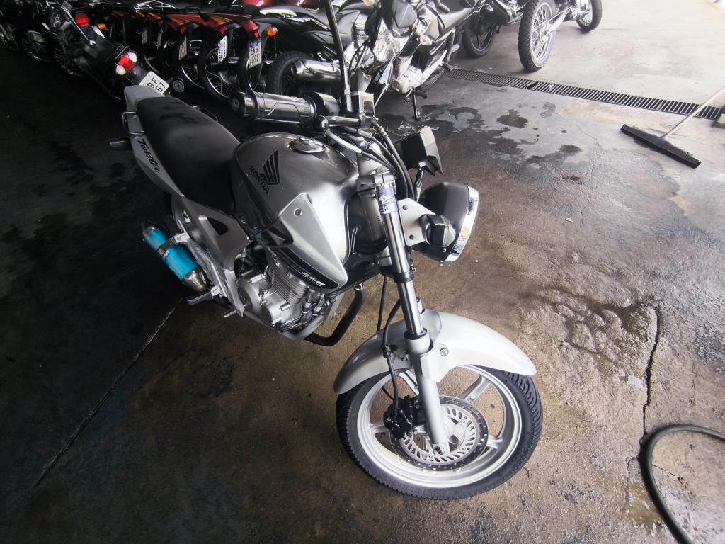 HONDA CBX Twister 250 - Foto