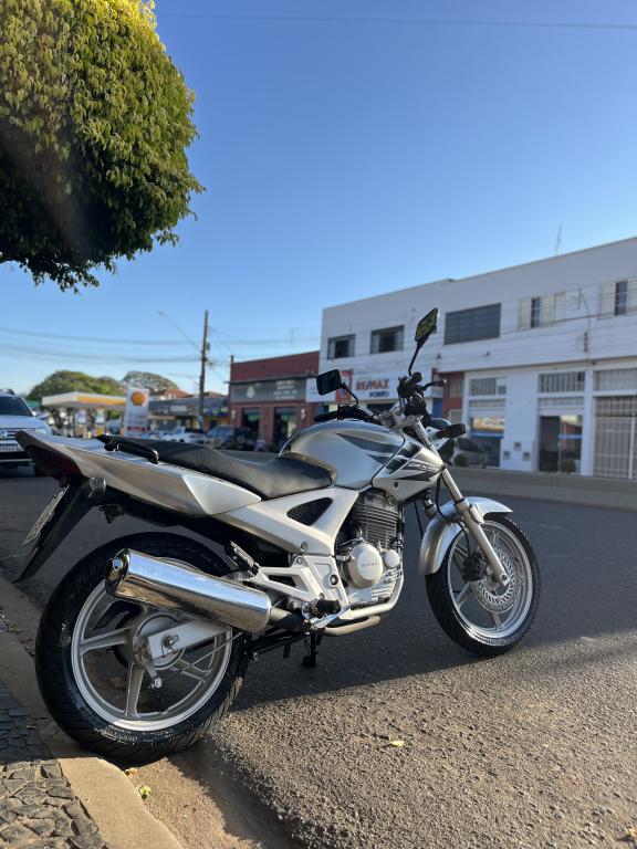 HONDA CBX Twister 250 - Foto