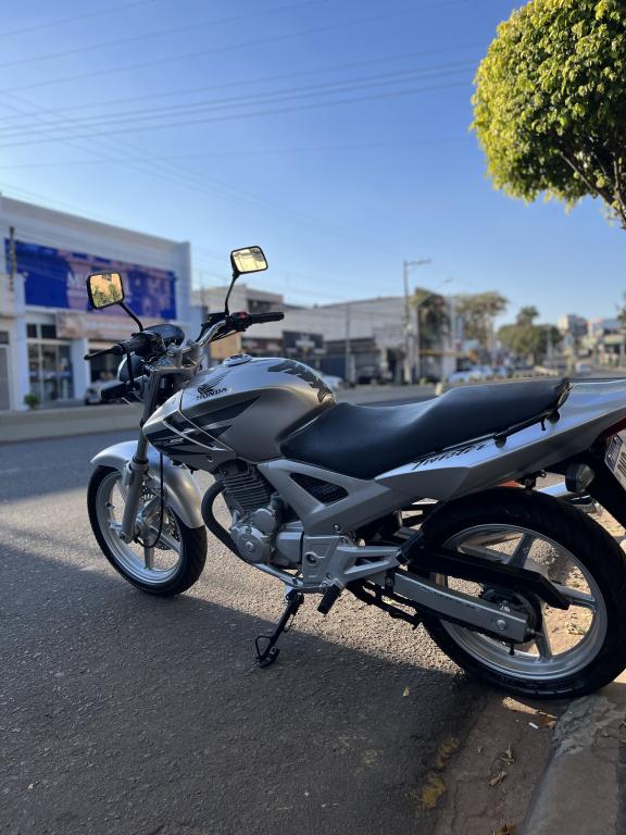 HONDA CBX Twister 250 - Foto