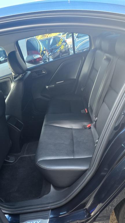 HONDA City Sedan - Foto