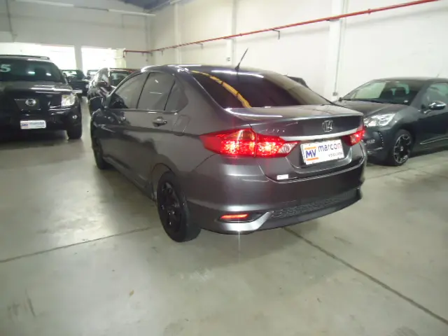 HONDA City Sedan - Foto