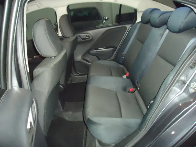 HONDA City Sedan - Foto