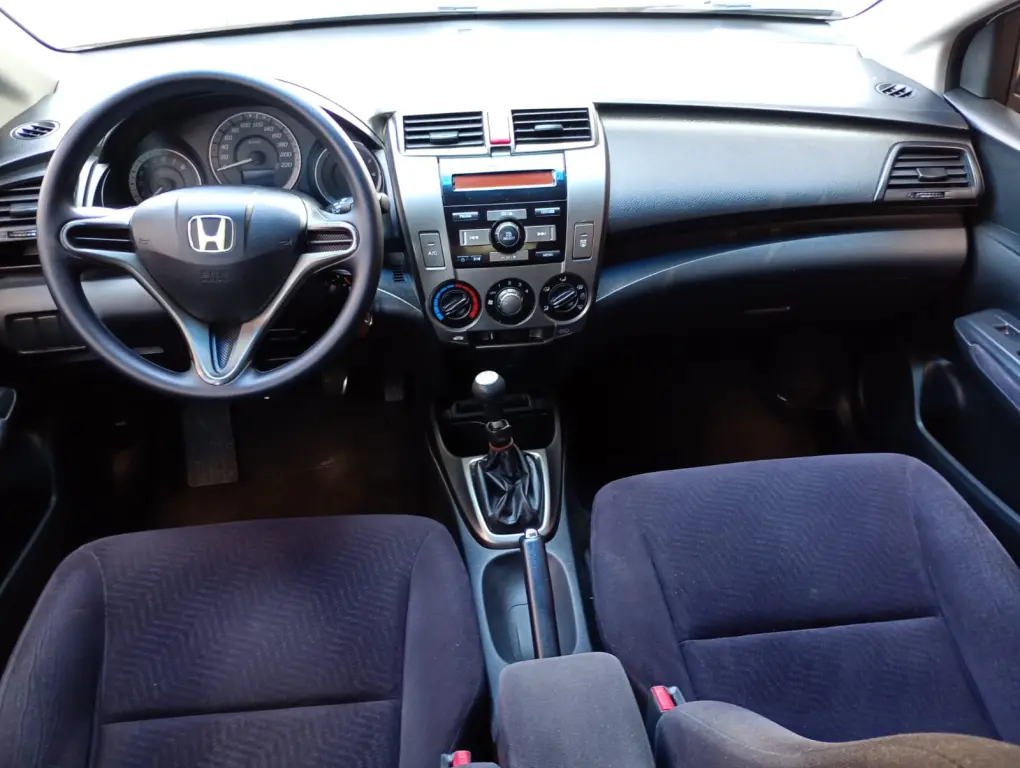 HONDA City Sedan - Foto