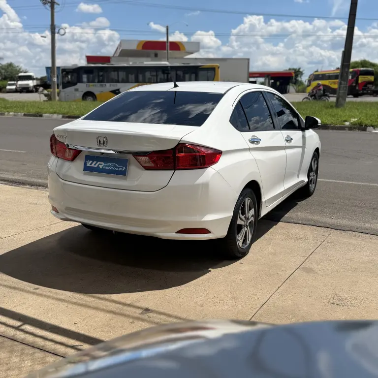 HONDA City Sedan - Foto