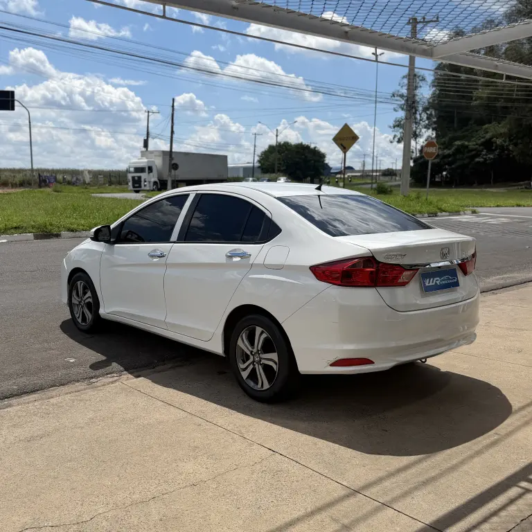 HONDA City Sedan - Foto