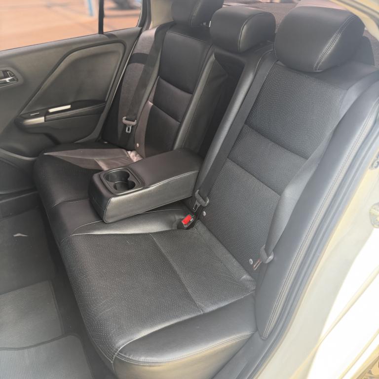 HONDA City Sedan - Foto