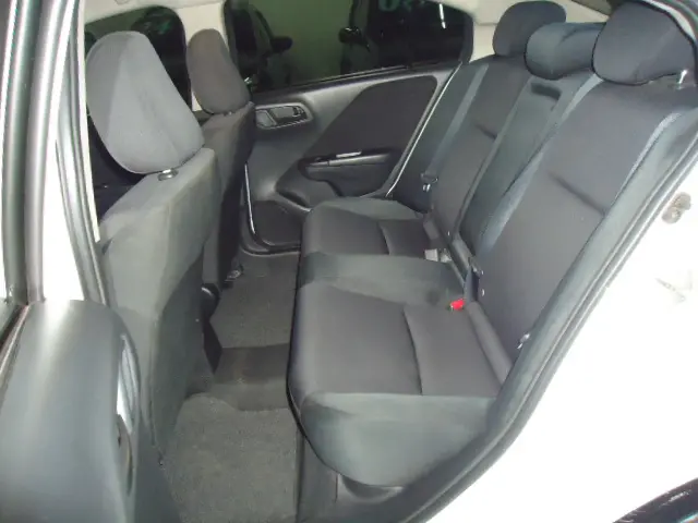 HONDA City Sedan - Foto