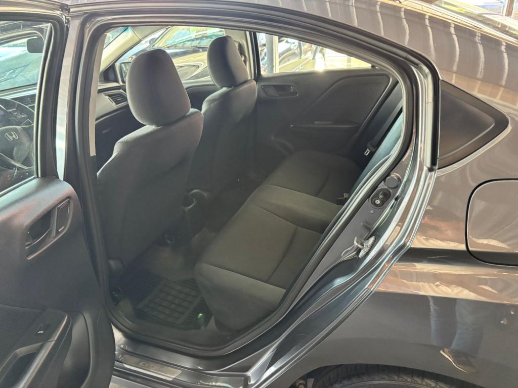 HONDA City Sedan - Foto