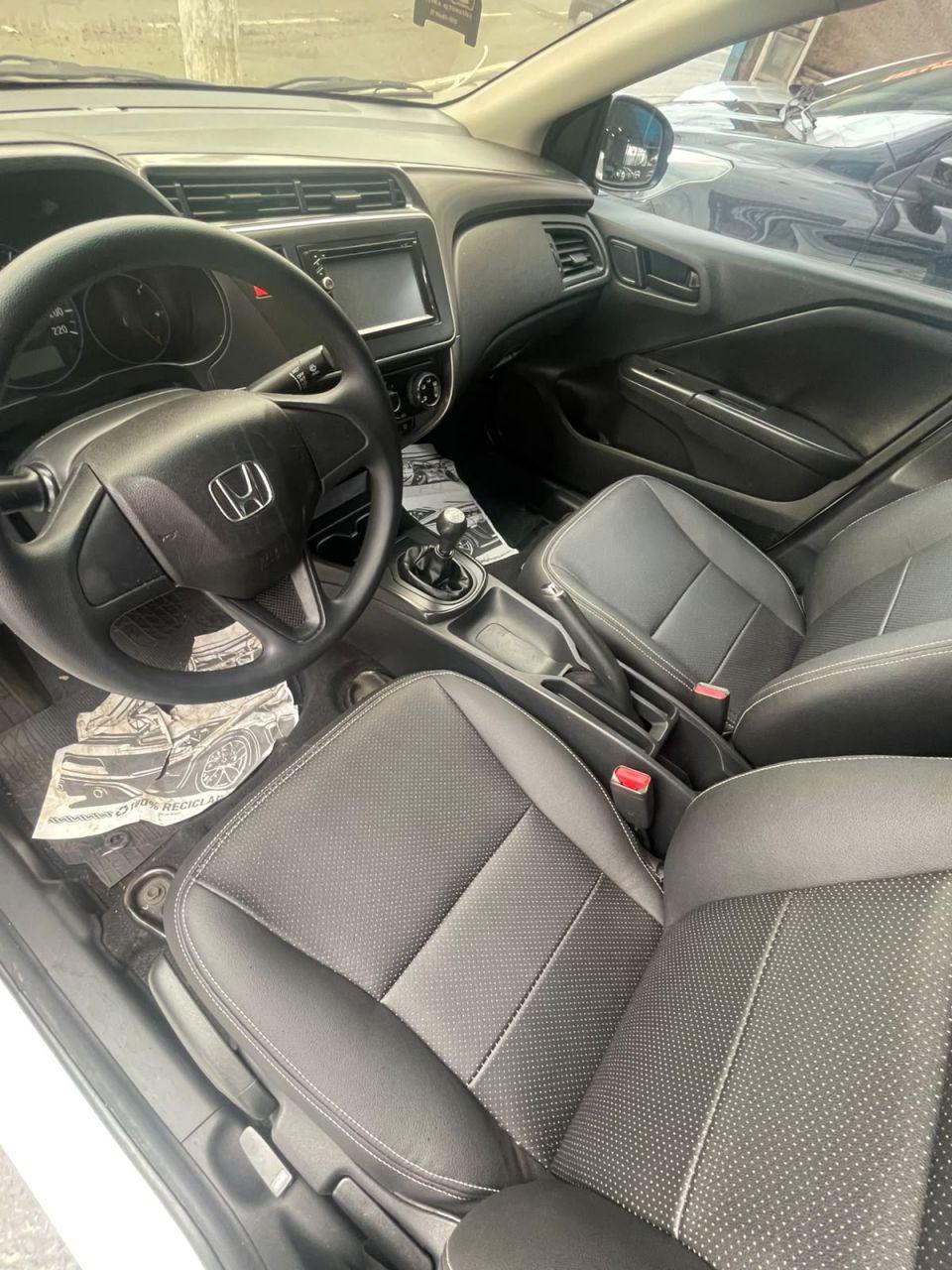 HONDA City Sedan - Foto