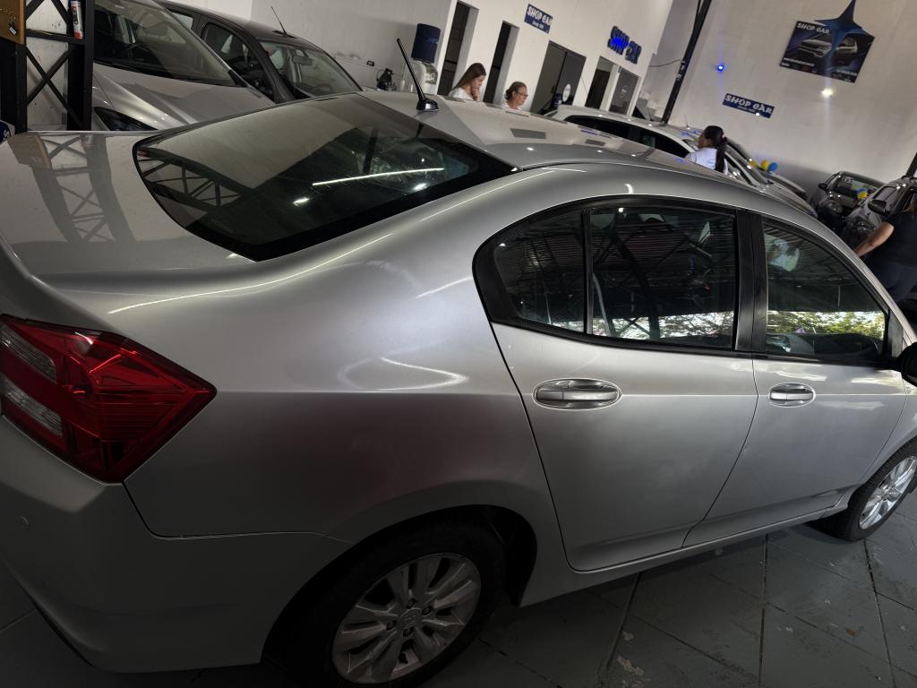 HONDA City Sedan - Foto