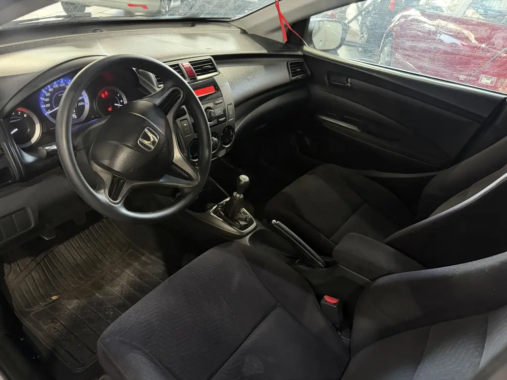 HONDA City Sedan - Foto