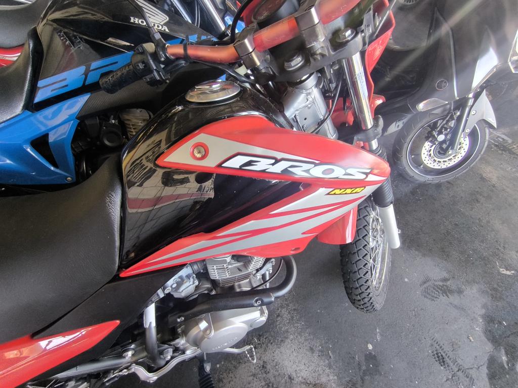HONDA NXR Bros 150 - Foto