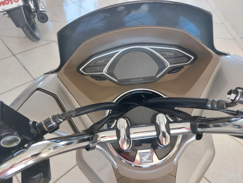 HONDA PCX 150 - Foto