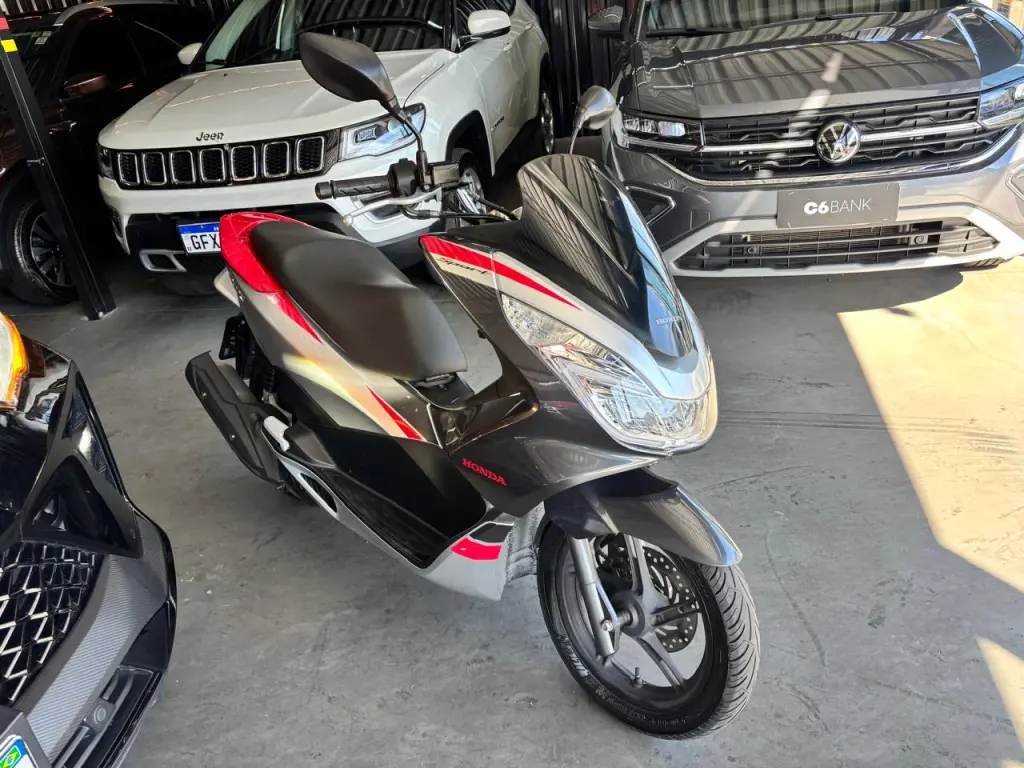 HONDA PCX 150 - Foto
