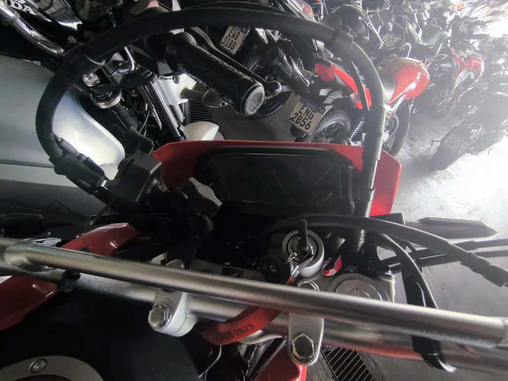 HONDA XR 300 L Tornado - Foto