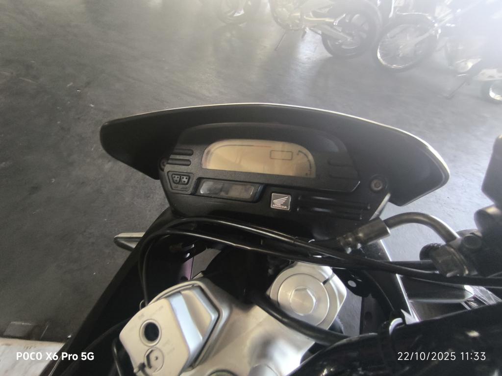 HONDA XRE 300 - Foto