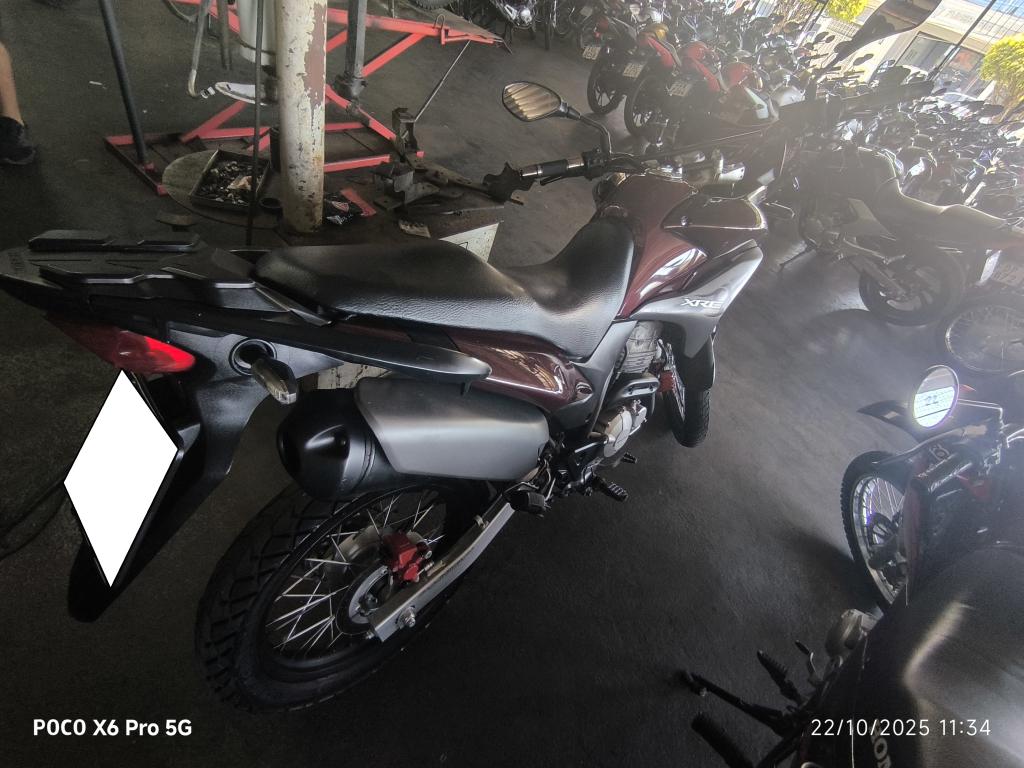 HONDA XRE 300 - Foto