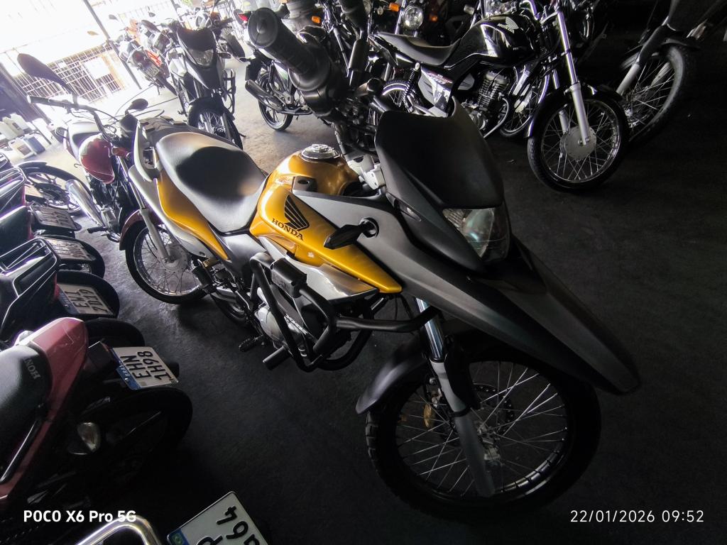 HONDA XRE 300 - Foto