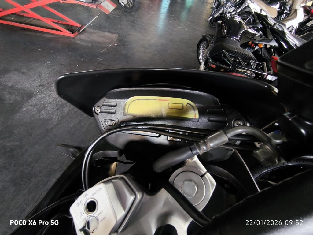 HONDA XRE 300 - Foto