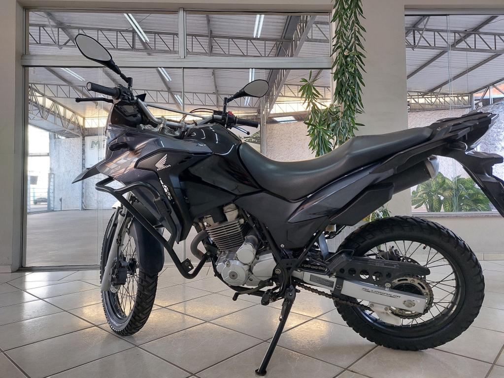 HONDA XRE 300 - Foto