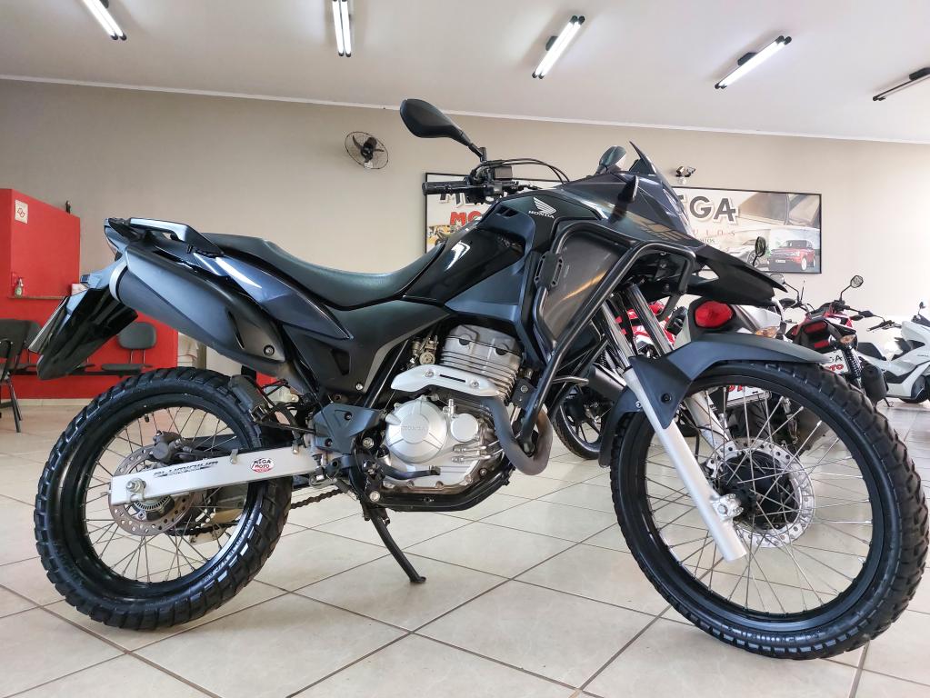 HONDA XRE 300 - Foto