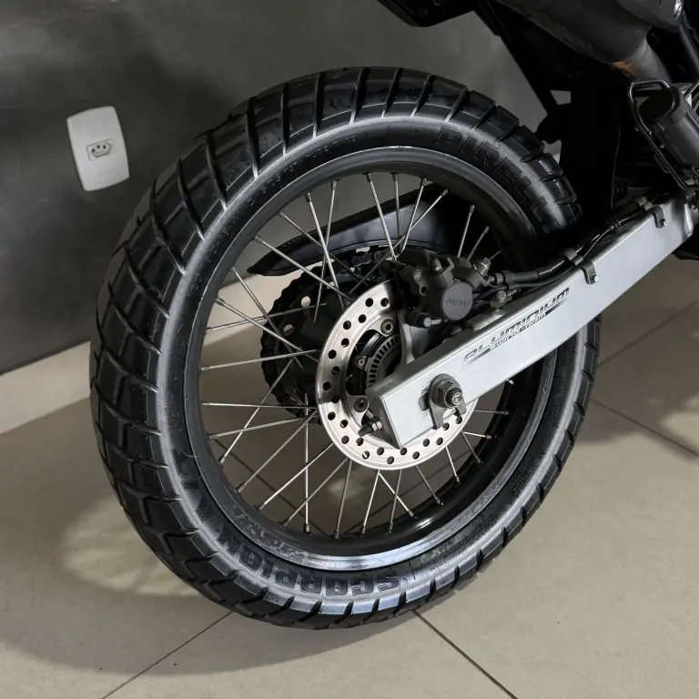 HONDA XRE 300 - Foto