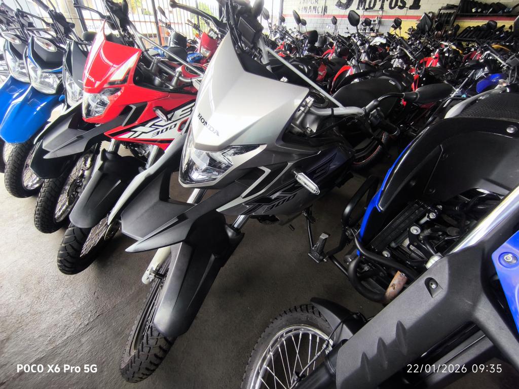 HONDA XRE 300