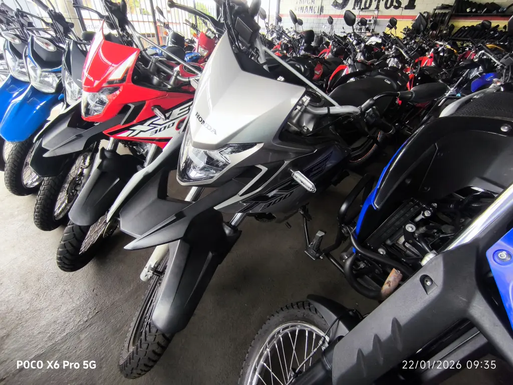 HONDA XRE 300