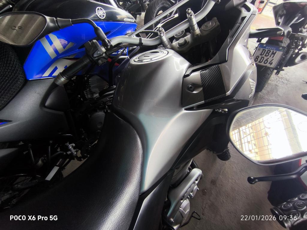 HONDA XRE 300 - Foto