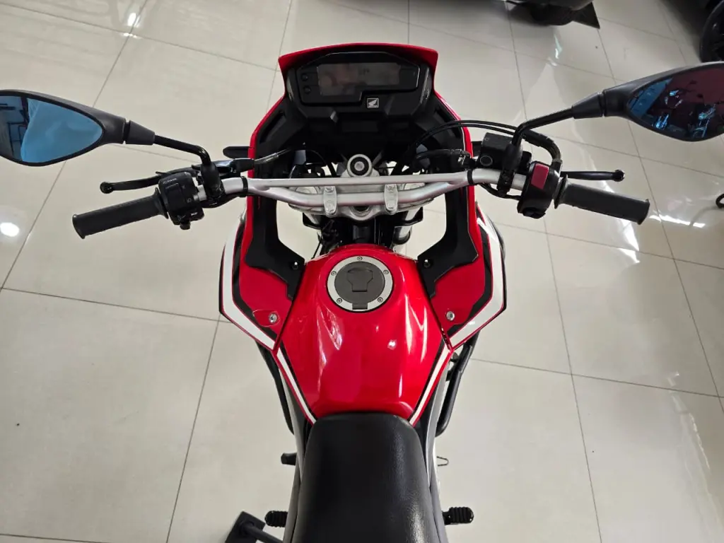HONDA XRE 300 - Foto