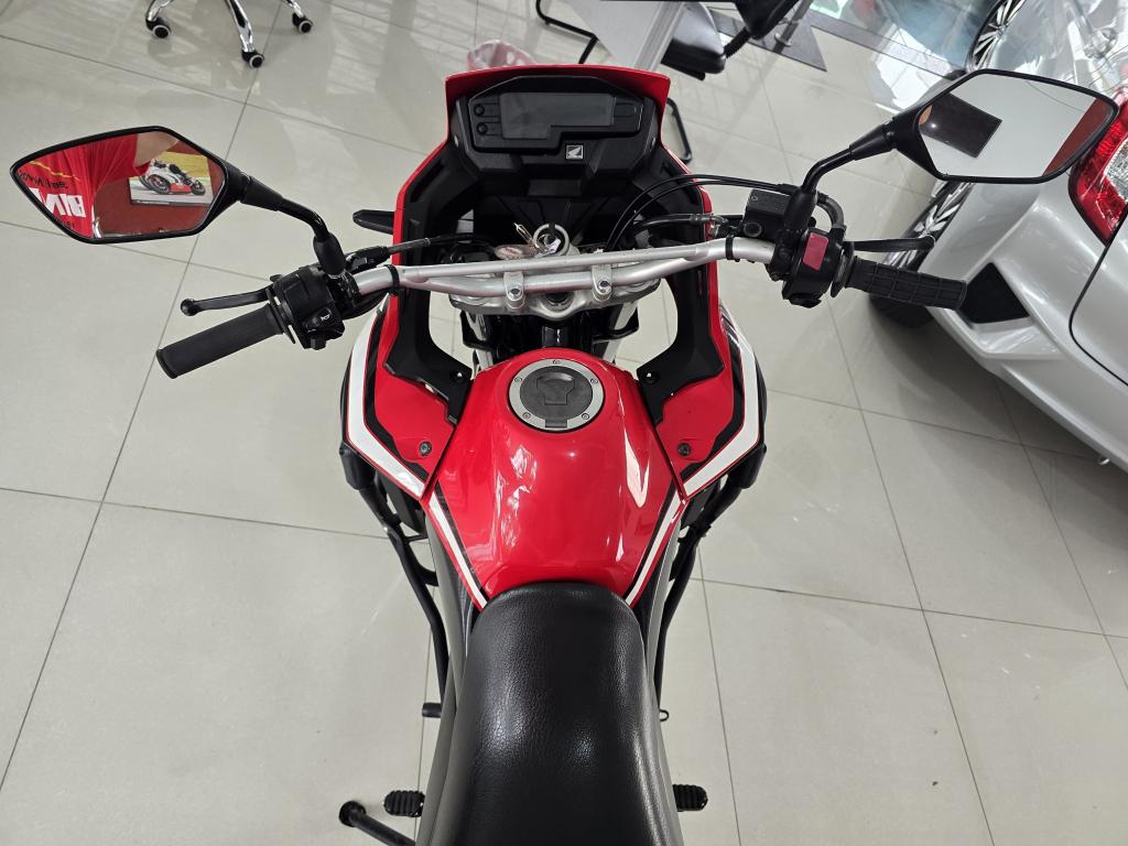 HONDA XRE 300 - Foto