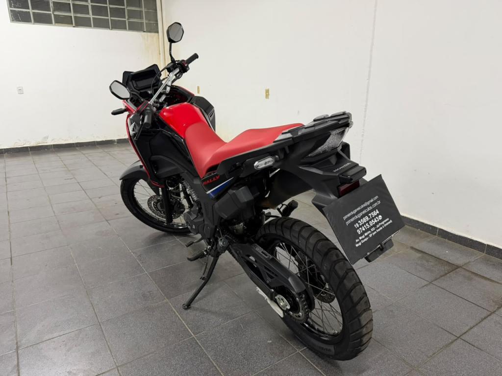 HONDA XRE 300 Sahara - Foto