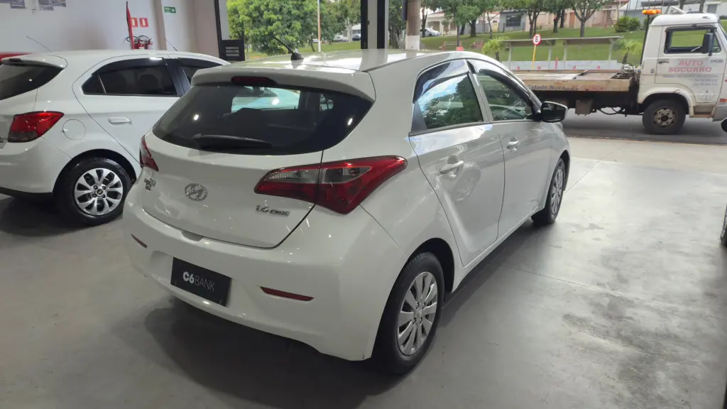 HYUNDAI HB 20 Hatch - Foto